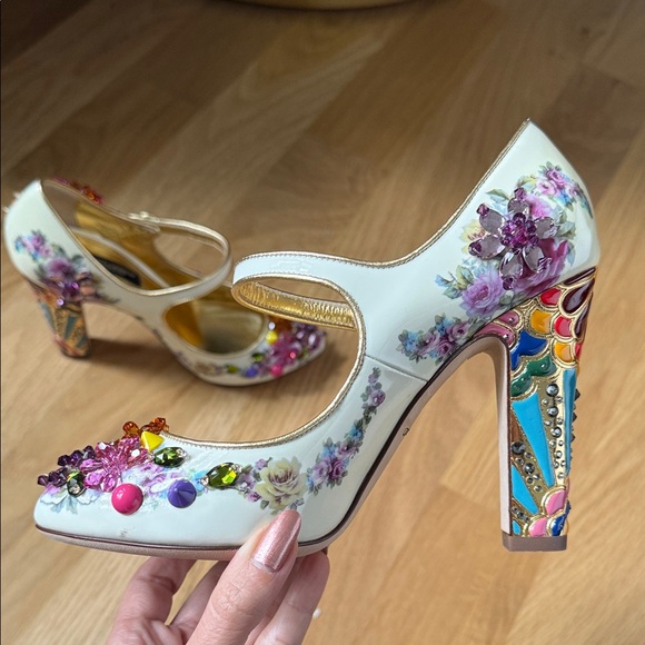 Dolce & Gabbana Patent Leather Crystal Colorful Embellishments D’Orsay Pumps - Picture 12 of 16